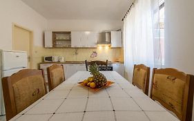 Apartments Dida Frane In Sibenik